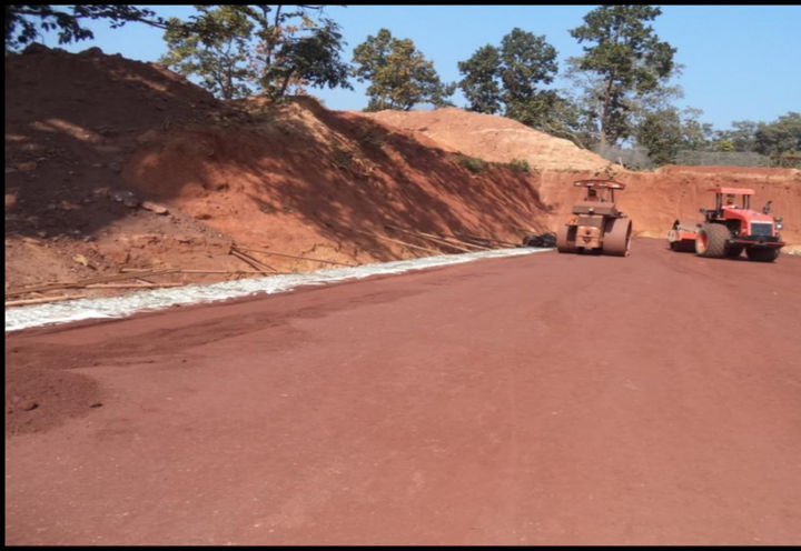 Photo 3 : Compaction at Wing Wall area during construction.
