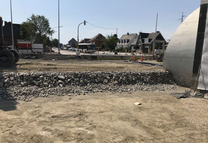 Construction phase: stone placing