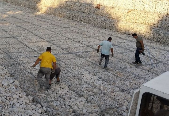 Συρραφή συρματοκιβωτίων με ειδικά δακτυλίδια συρραφής