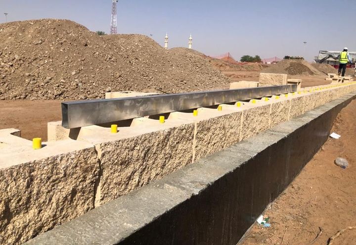 First course of keystone blocks