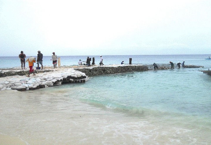 BALESIN ISLAND CLUB JETTY_1