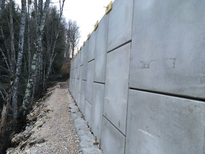 Parement écailles béton