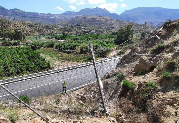 Barrier view from the mountain side