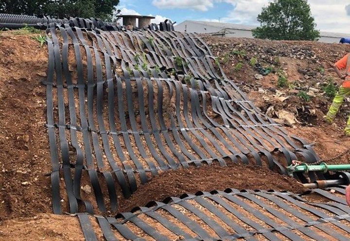 ParaLink® placed in anchorage trench to secure the bond length.