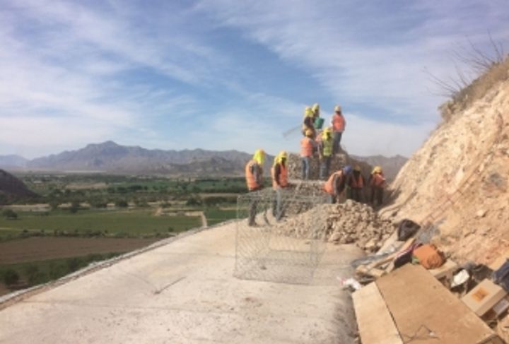 ESTABILIZACIÓN DE TALUDES EN AUTOPISTA_4