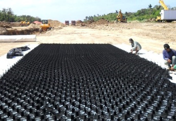 February 2011 - During Construction - Laying and Expanding of MacCell
