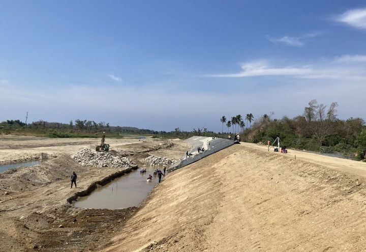 Finishing the construction