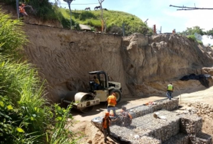 RECONSTRUCCION DE OBRA DE DRENAJE KM 217+800_3