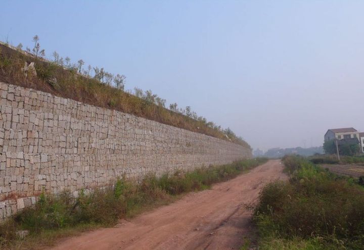 湘潭至衡阳西线高速公路加筋土挡墙工程_3