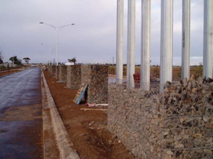 Gabion installation around the framework