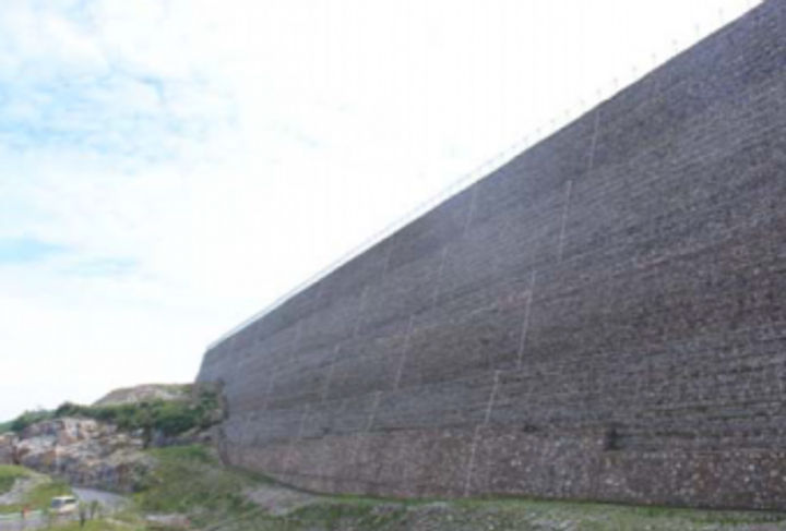 Structure at full height