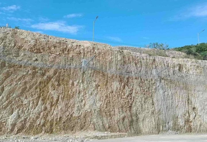 Dynamic Rockfall Barrier