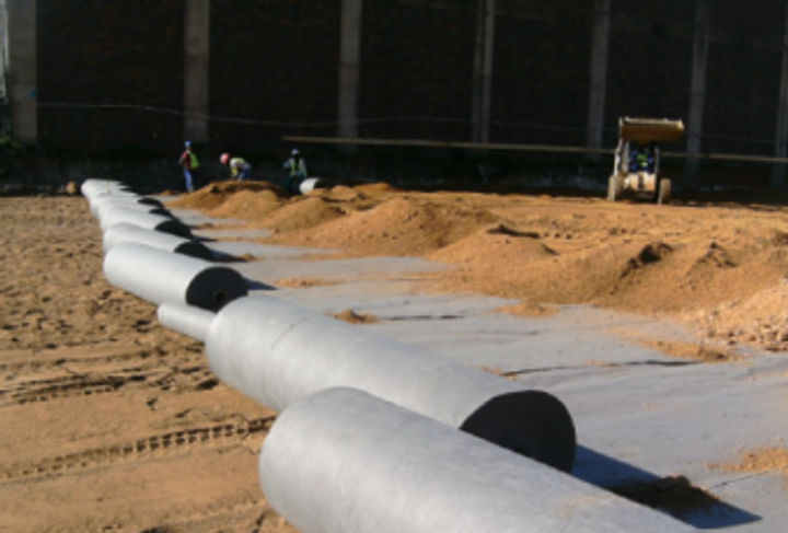 A Layer of the river sand sandwiched between two layers of AG 400 geotextile pro