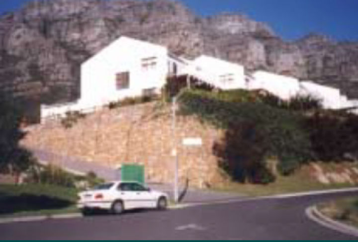 CAMPS BAY HOUSING DEVELOPMENT_2