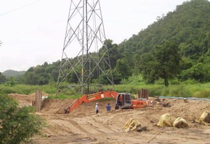 Gabion wall construction (4)