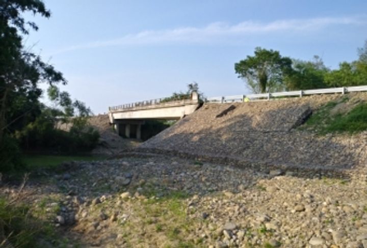 PROTECCIÓN ESTRIBOS PUENTE LA MARTINICA_5