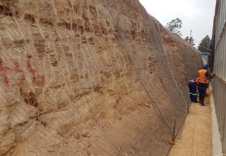 Rock slope before installation of DT Mesh