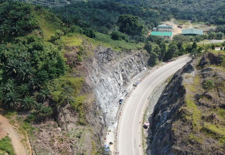ROCKFALL PROTECTION AT SIMPANG PULAI, PERAK, MALAYSIA