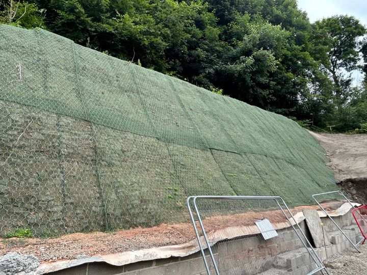 MacMat erosion control layer