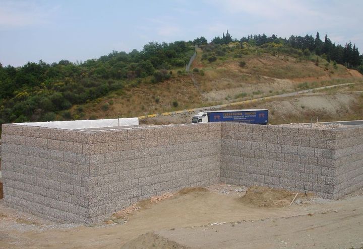 ΟΠΛΙΣΜΕΝΟ ΕΠΙΧΩΜΑ ΣΤΗ ΦΑΣΗ ΤΗΣ ΚΑΤΑΣΚΕΥΗΣ