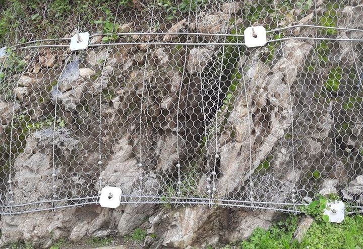 4. Sistema Steelgrid - Pie del talud