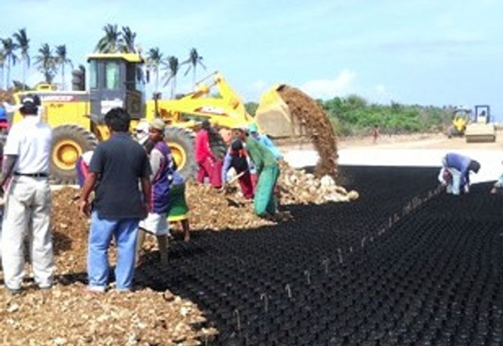 February 2011 - During Construction - Filling the MacCells