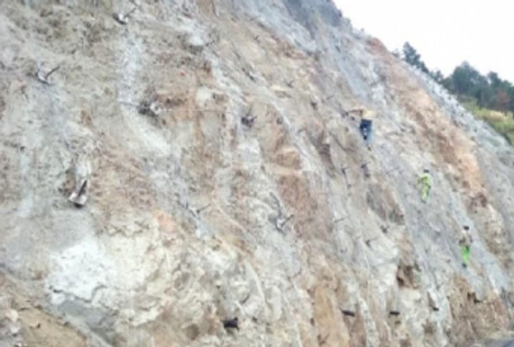 CONEXIÓN VIAL ABURRÁ - TALUD LOMA HERMOSA_4