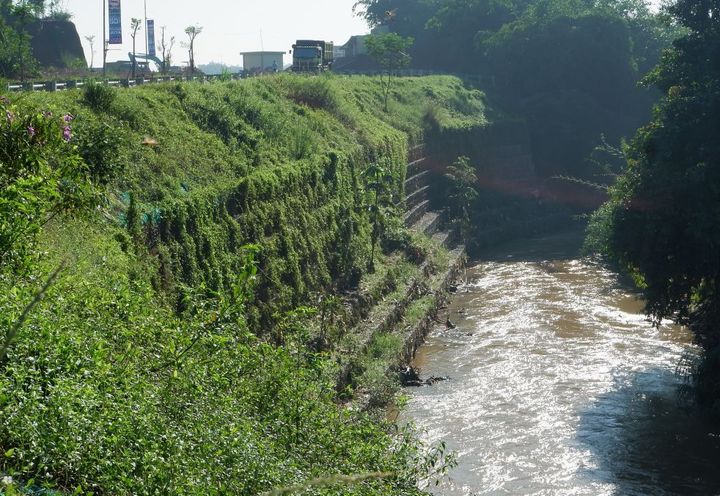 RIVER BANK PROTECTION AT CITRAGRAN CIBUBUR_4