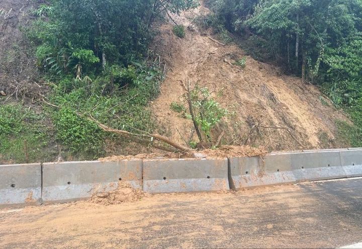 OBRA EMERGENCIAL DESLIZAMENTO BR-277 KM 39+900_2.jpeg