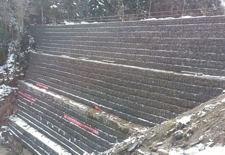 四川李家沟矿区一号加筋格宾挡墙项目_4