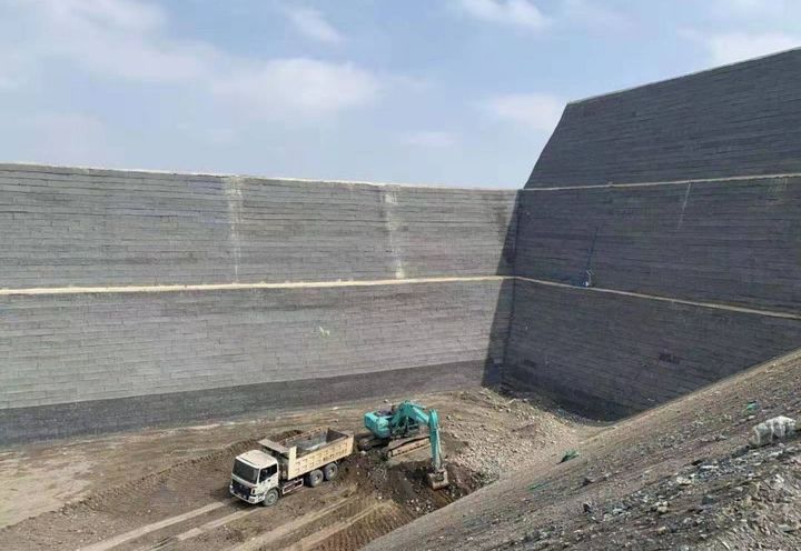 乌鲁木齐市某反恐基地挡弹墙工程_1