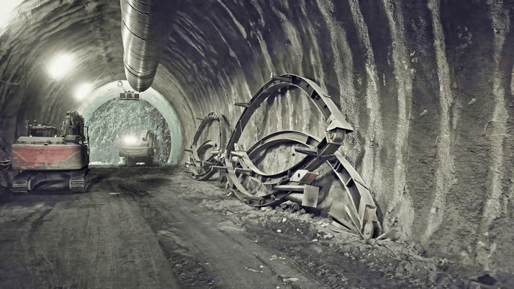 Pre-assembled Automated Tunnel Rib HEB300 before installation