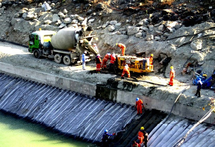 AMBUKLAO DAM UPSTREAM SLOPE (PHASE I)_1