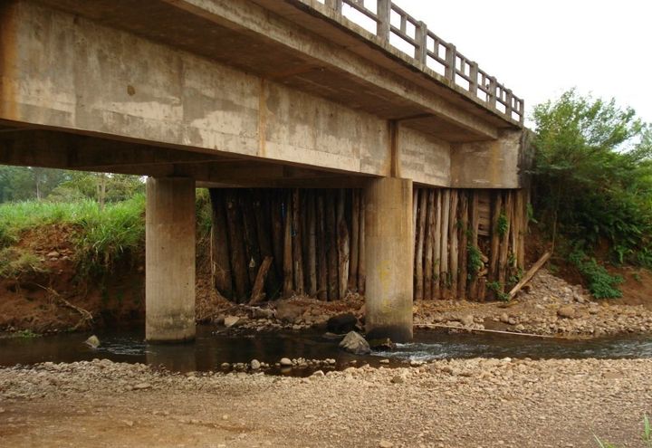 PROTECCIÓN DE MÁRGEN - PUENTE SOBRE RÍO MACACO_0