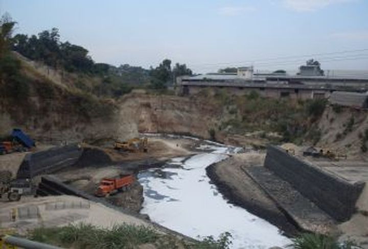 REVESTIMIENTO DE TALUD EN ALTOS DEL BOULEVARD_5