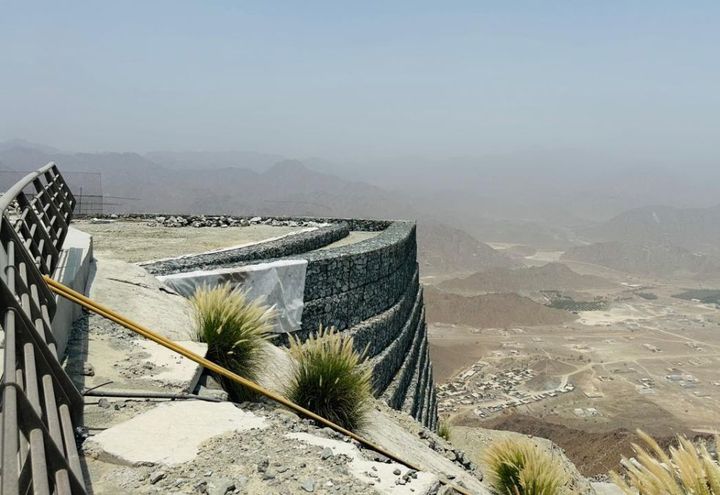 Completed: side view of Terramesh wall