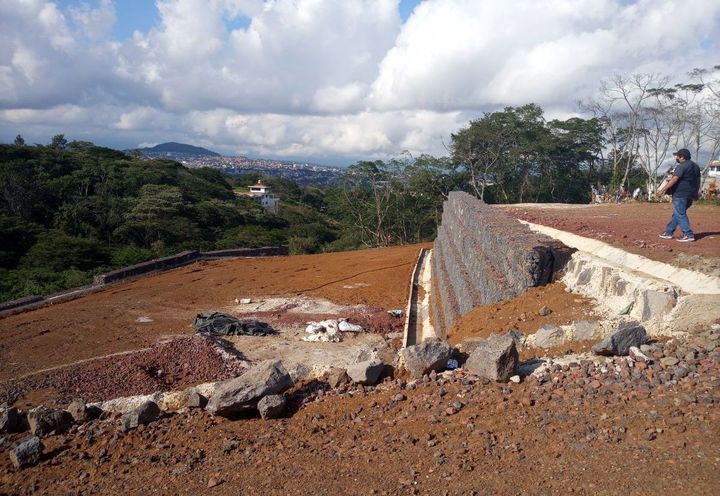 MURO DE CONTENCIÓN PANTEÓN XALAPEÑO_4