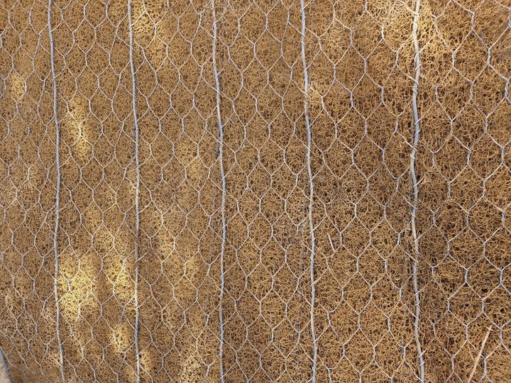 Vue du produit : MacMat® HS 30 avec câbles de renfort tressés dans le grillage