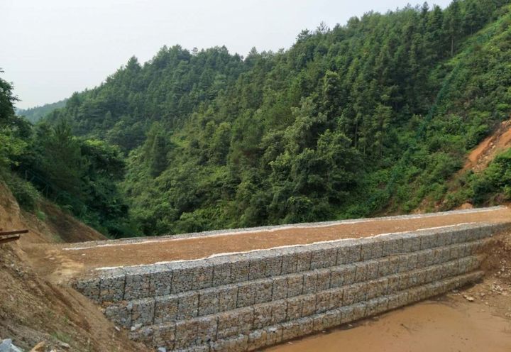 赣州垃圾焚烧发电厂边坡治理工程_1