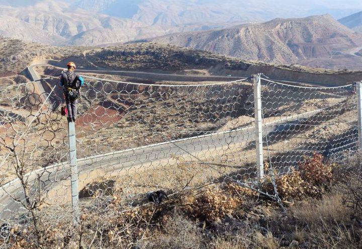 ROCKFALL BARRIER INSTALLATION