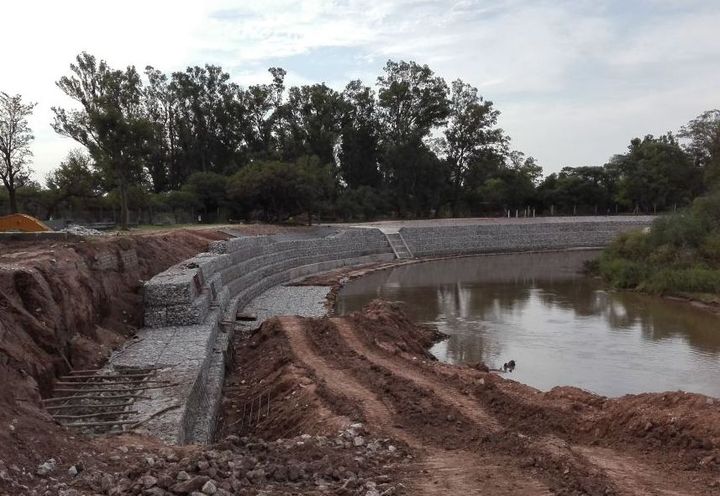 PROTECCIÓN DE MÁRGENES RÍO CALAMUCHITA_5