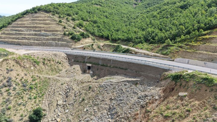Wall Km 13+800