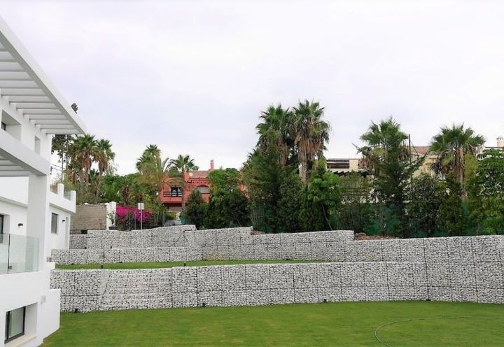 Vista doble muro GAVIARQ, permite diferenciar niveles dentro de la parcela