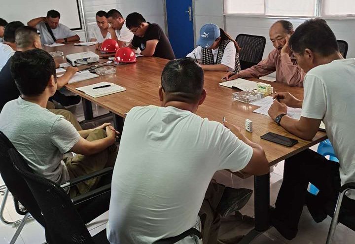 图3 施工现场技术方案沟通会