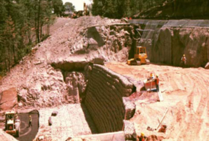 Compacting structural backfill onto the Paralink® and Terramesh®