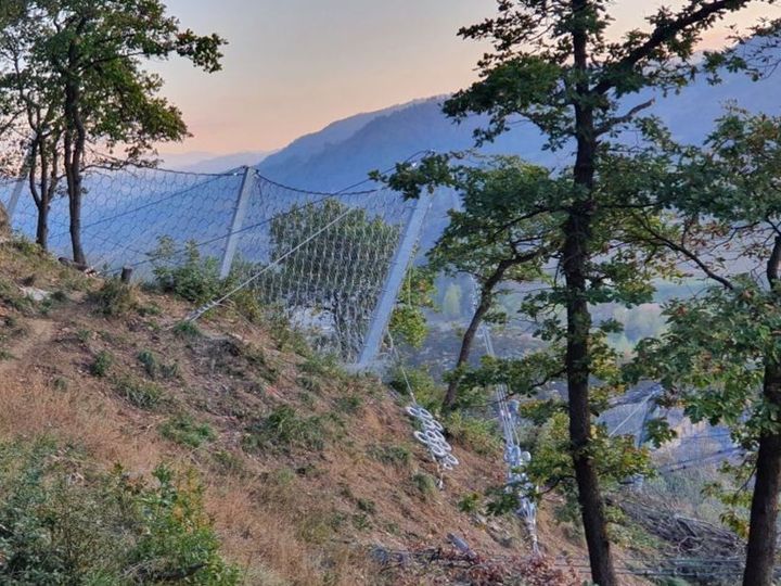 ROCKFALL BARRIERS