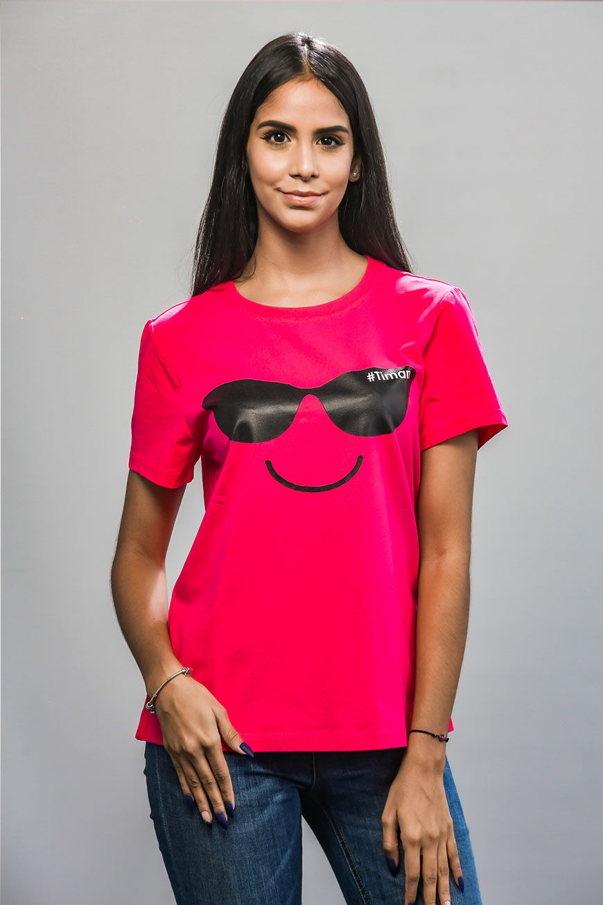 Women's Black Laksh Fuschia T-shirt Model 3