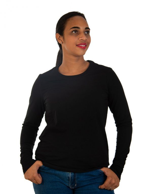 Women long black sleeve t-shirt front