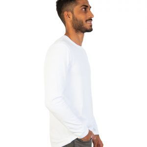 Men long white sleeve t-shirt side