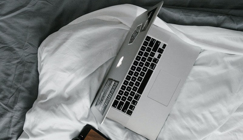 Macbook on bed means poor ventilation